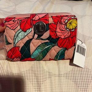 Vera Bradley Turnlock wallet